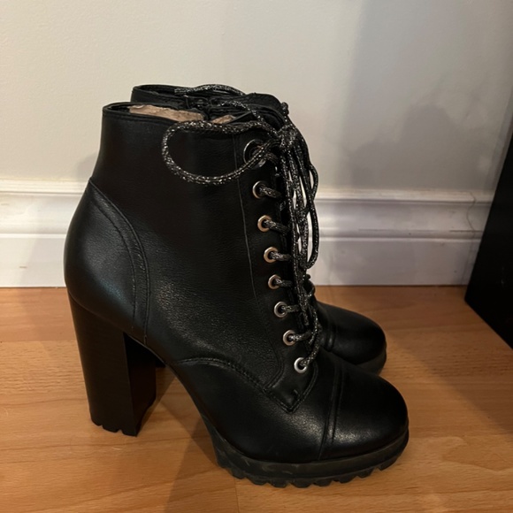 Riverdale screen worn - Aldo - Character Josie - size 8 - Picture 2 of 5